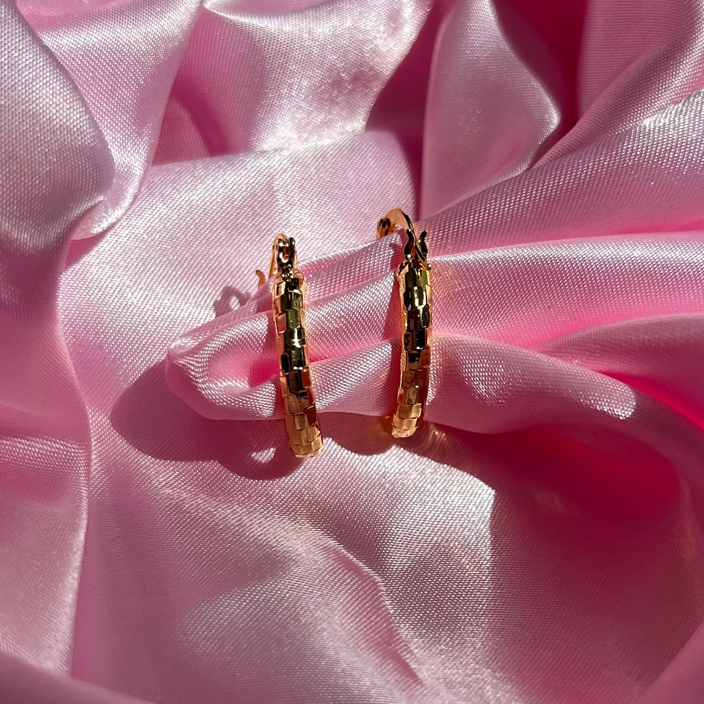 AZRIAYA HOOPS