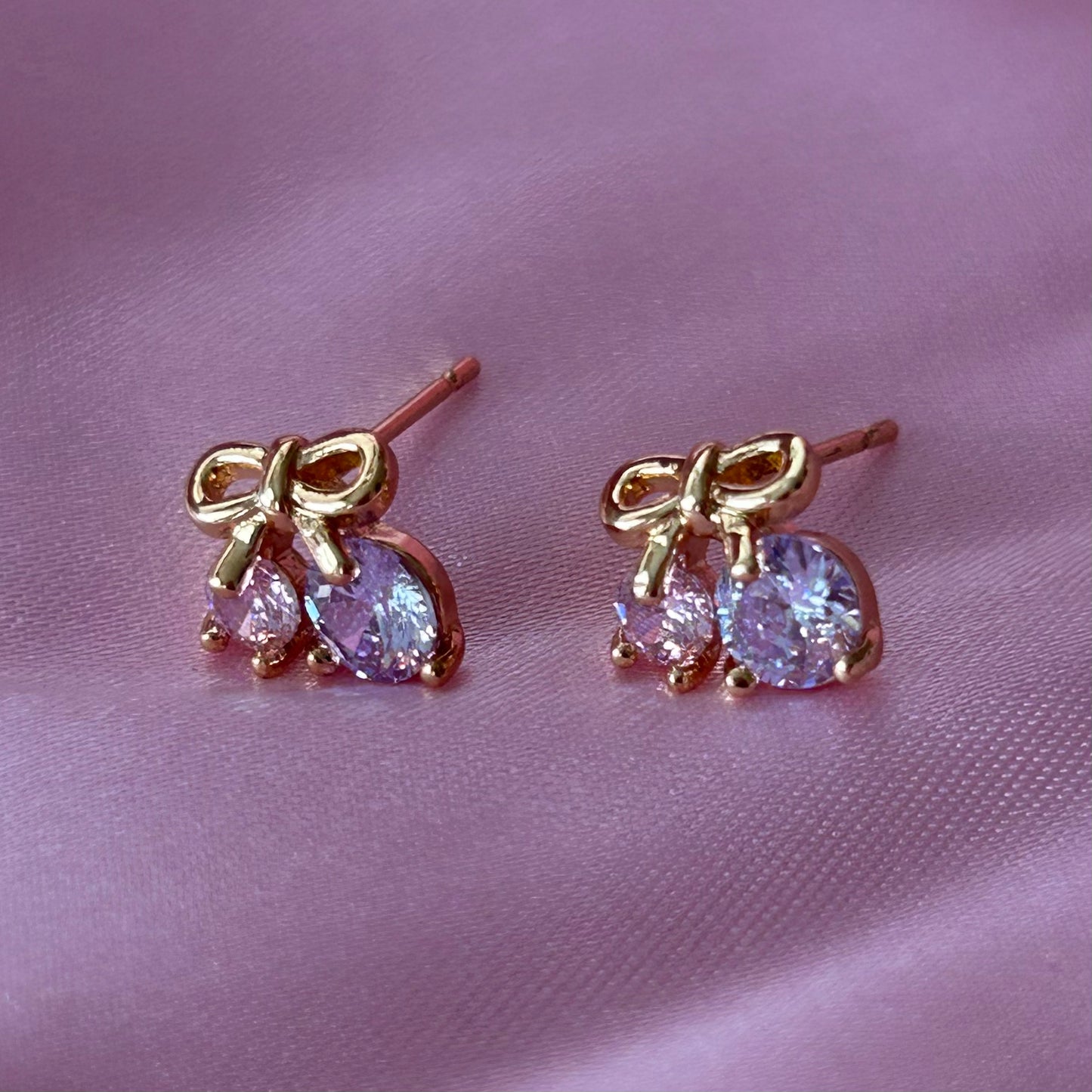 BOW STUDS