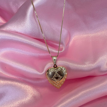 LOCKET NECKLACE